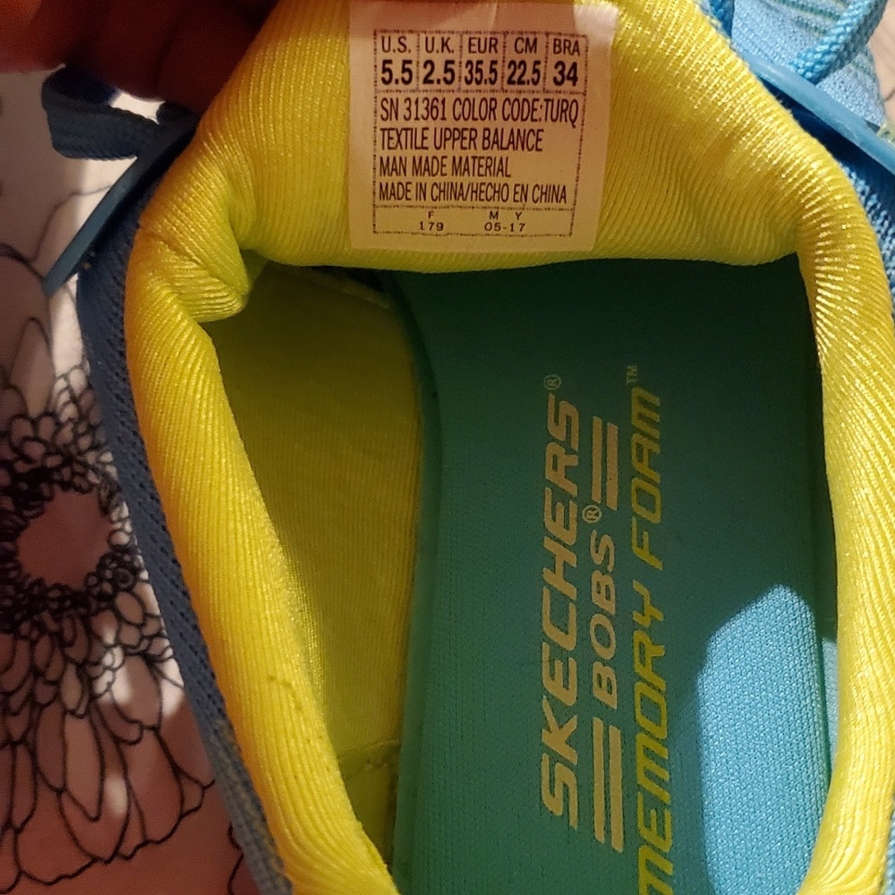 Sketchers Bob's memory foam athletic shoes